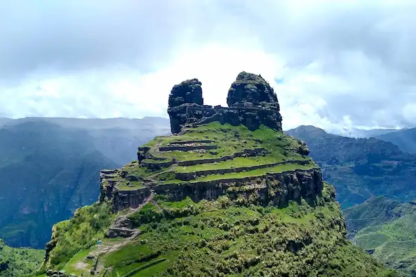 With a Waqrapukara tour you'll see all the wonders of this place