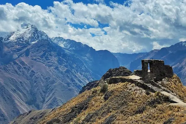 Why was the Sun Gate of Ollantaytambo important to the Incas